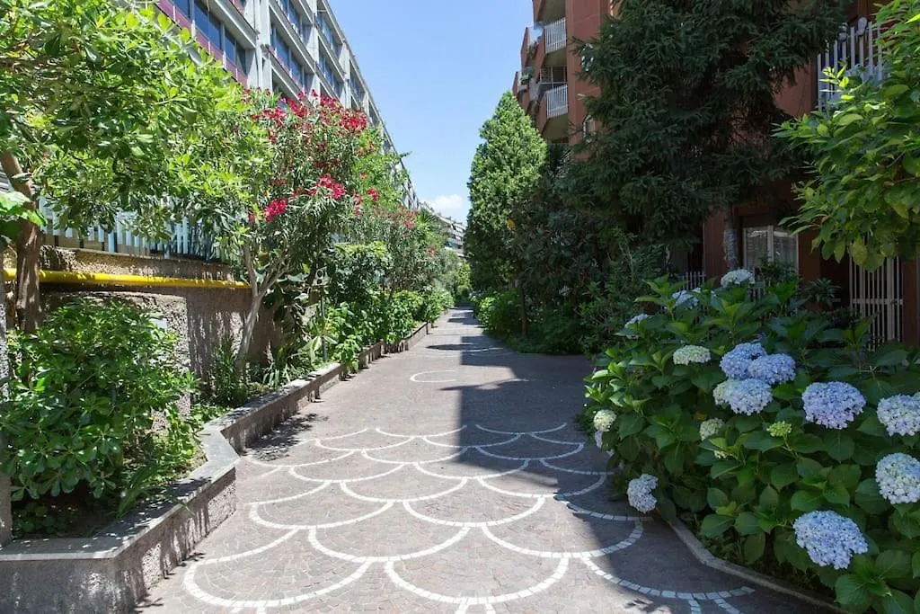 Blu Flamingo, Eleganza E Comfort A Trastevere Rome 0*,  Italy