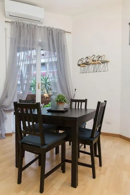 Blu Flamingo, Eleganza E Comfort A Trastevere Rome 0*,  Italy